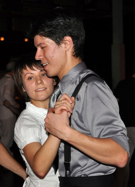 min 2008 11 08 fous swing 480